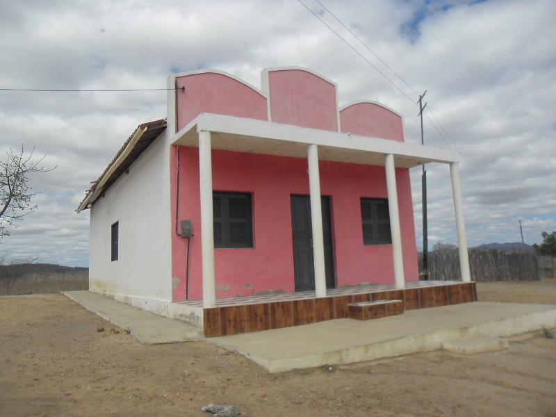 Imagem da Igreja Evangélica Assembleia de Deus, em Lages do Rogério, em 2012.