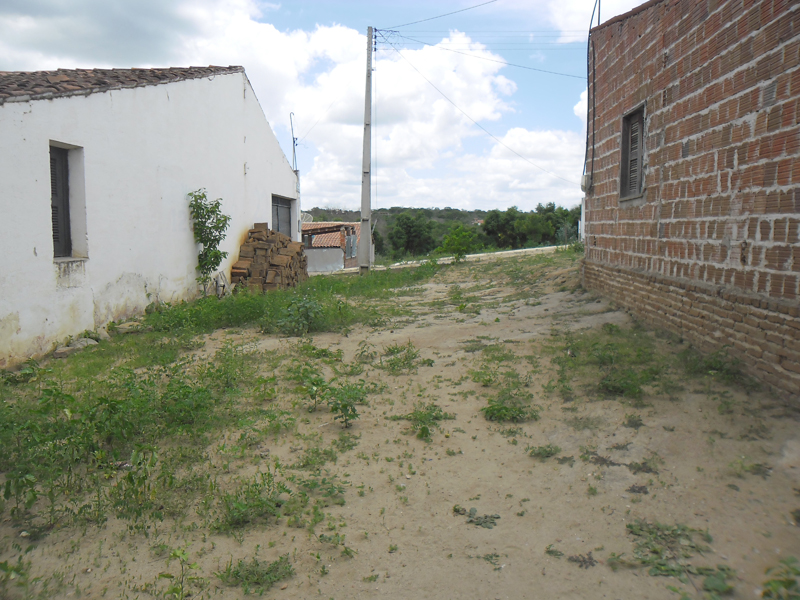 Cruzamento com a Rua David Vieira da Silva.